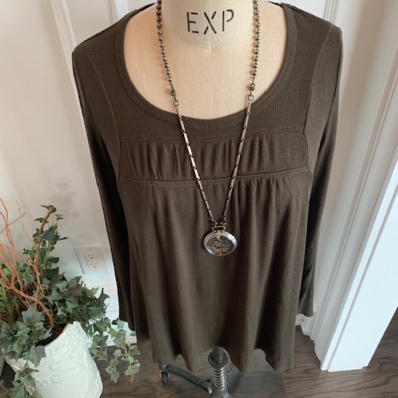 "For the Republic" NWT Women's Scoop neck Knit Top - Picture 6 of 14